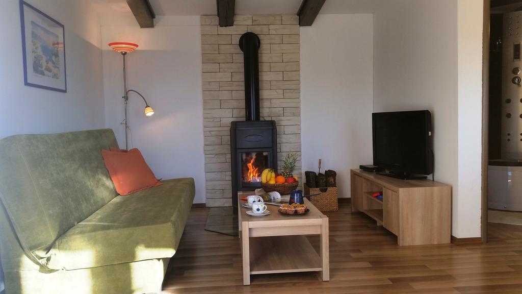 Vacation Home Latini Hum 外观 照片