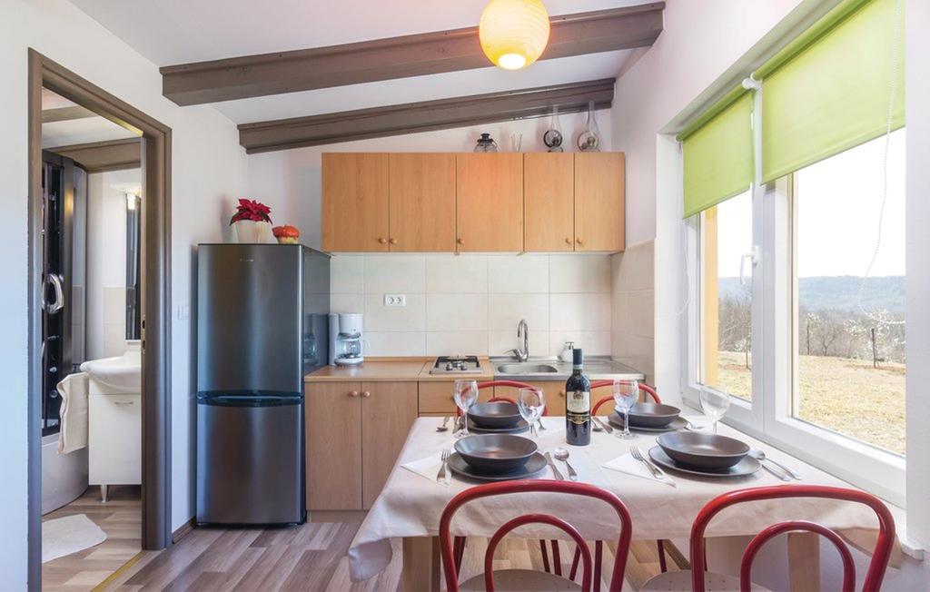 Vacation Home Latini Hum 外观 照片